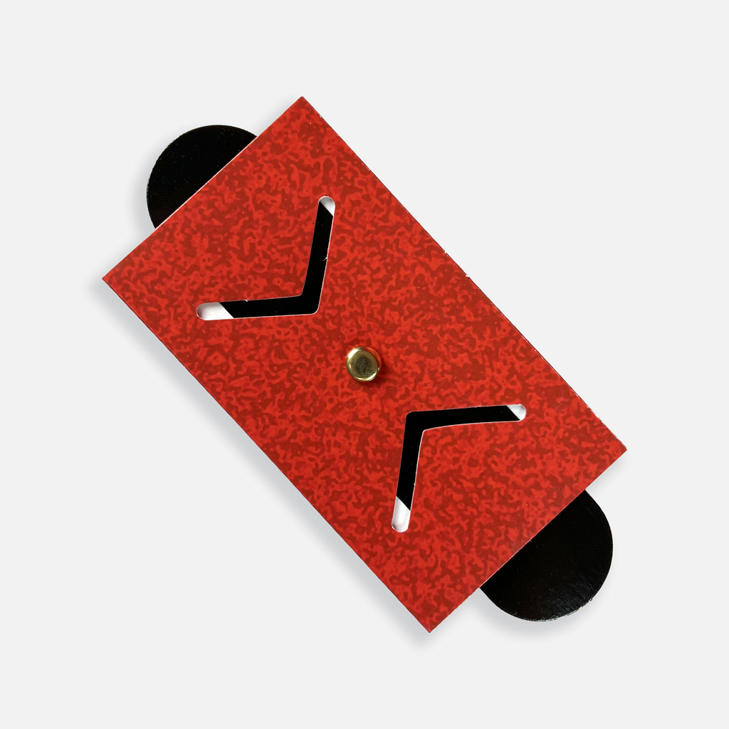 Viz Escape – Royal penetration trick: black strip visibly passes through red sealed case